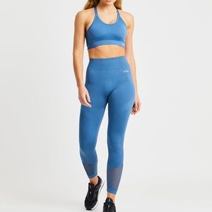 Reform Seamless Sports Bra and Reform Seamless Leggings - Petrol Blue